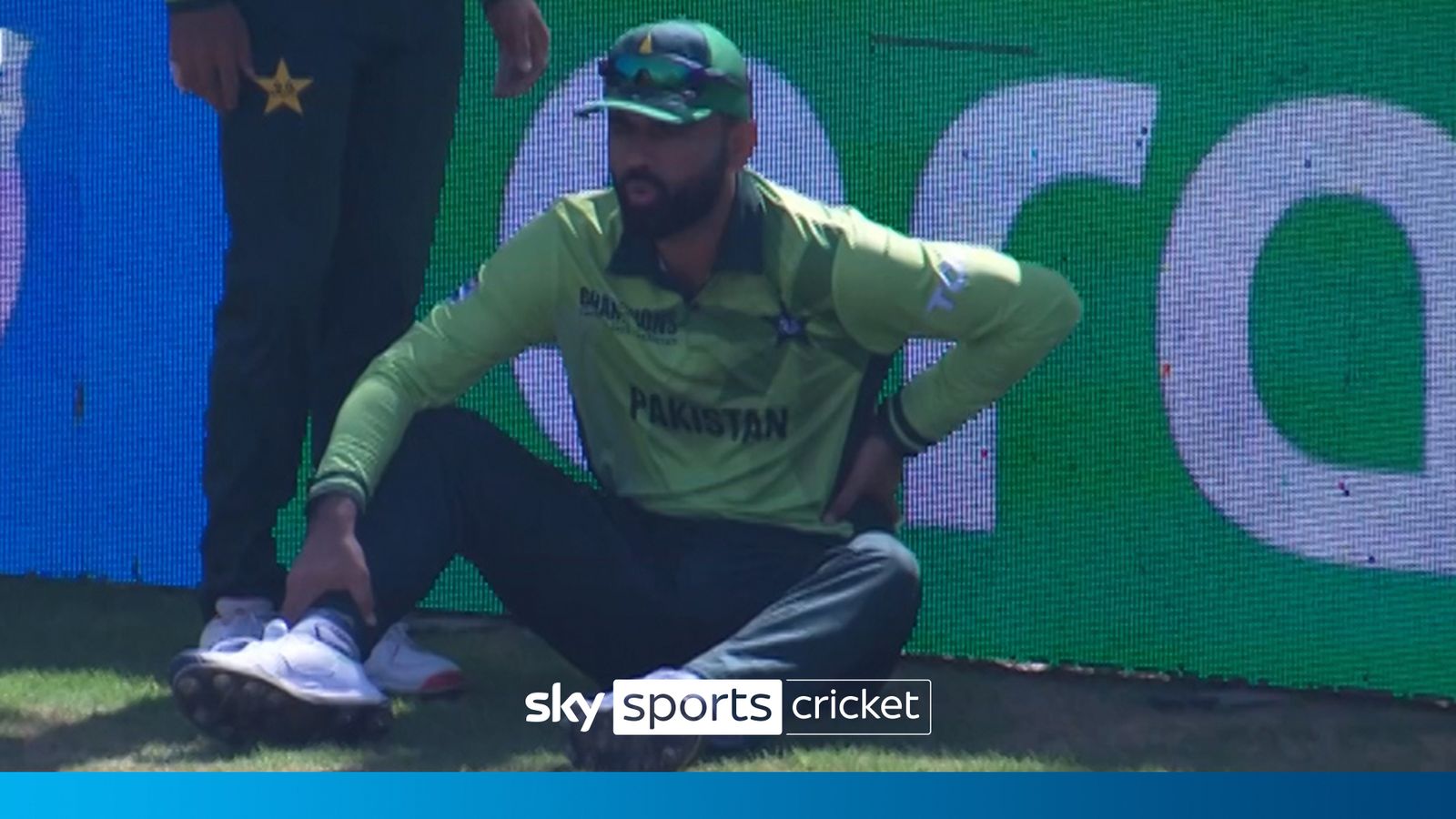 Live: Cricket Drama! Brevis' 125 Leaves Aussies In A Tight Spot (219)! - t6cpk5t
