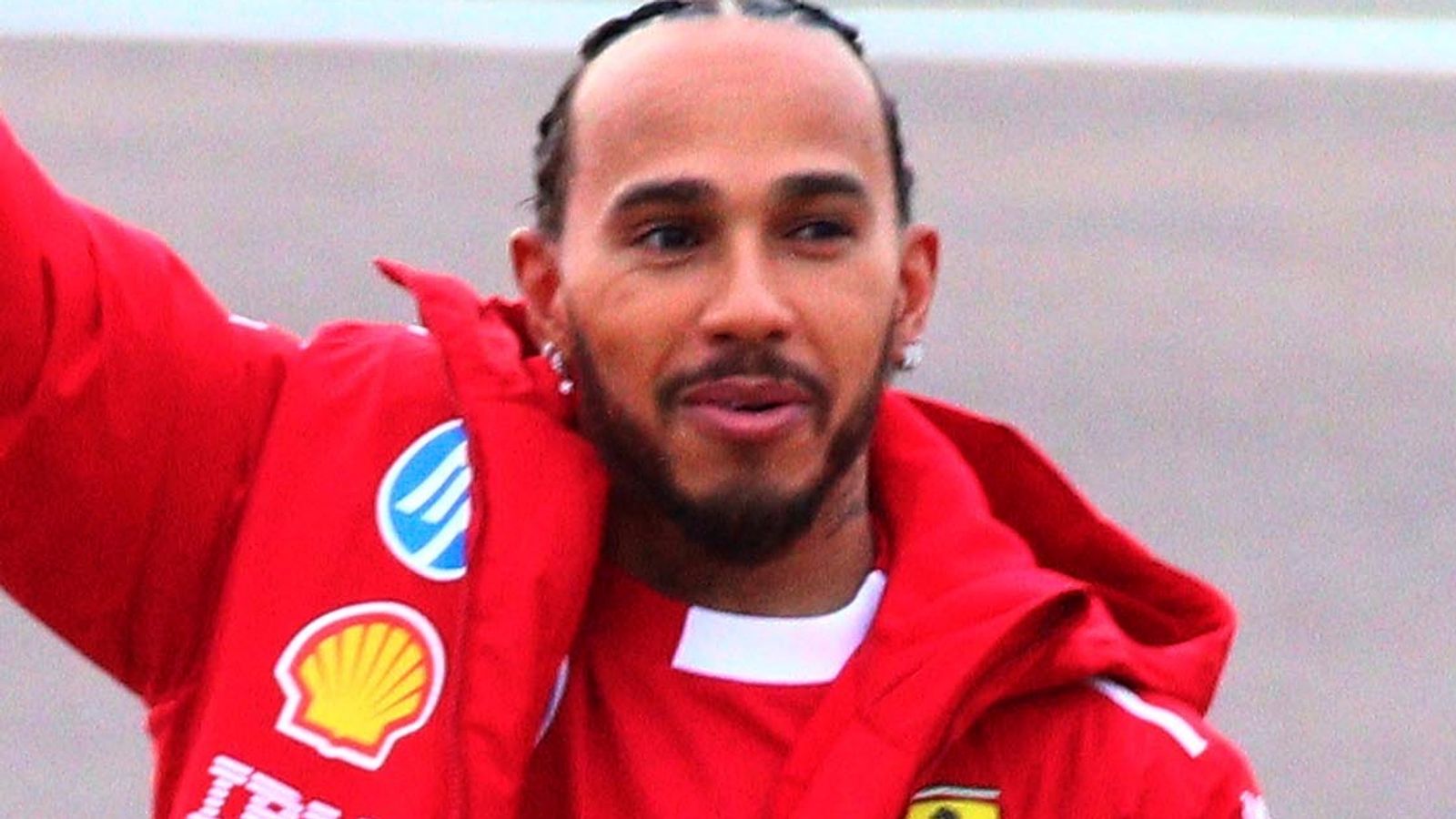 https://e0.365dm.com/25/02/1600x900/skysports-lewis-hamilton-ferrari_6833966.jpg?20250219174504