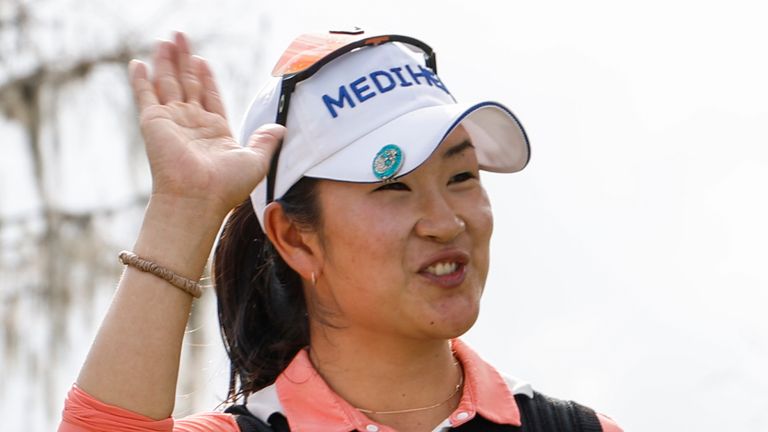 Kim holds off Korda charge to win LPGA Tour season opener