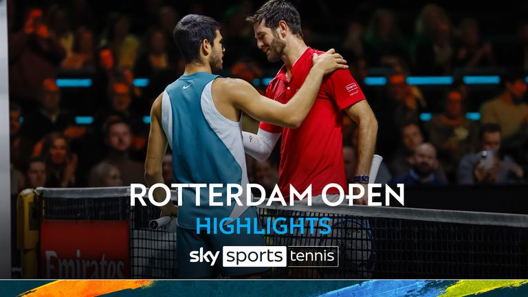 Alcaraz eases past Vavassori in Rotterdam