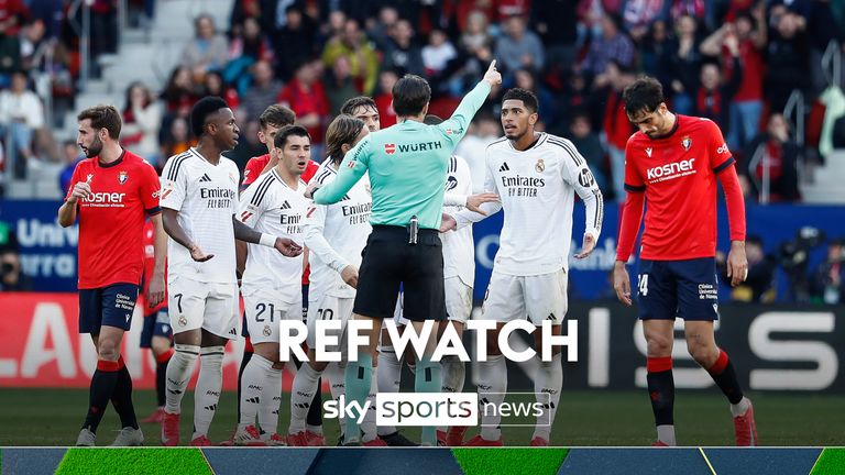 Juan Martinez Munuera, referee of the match, expels Jude Bellingham of Real Madrid during the Spanish league, LaLiga EA Sports, football match played between CA Osasuna and Real Madrid at El Sadar Stadium on February 15, 2025 in Pamplona, Spain. AFP7 15/02/2025 (Europa Press via AP)


