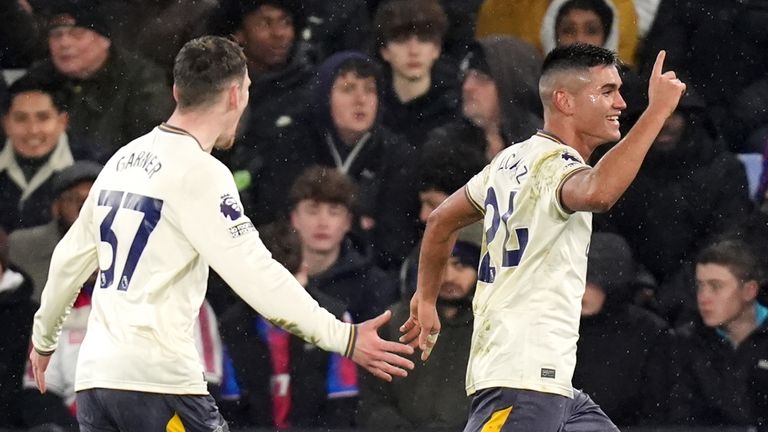 Everton's Carlos Alcaraz celebrates putting Everton back in front