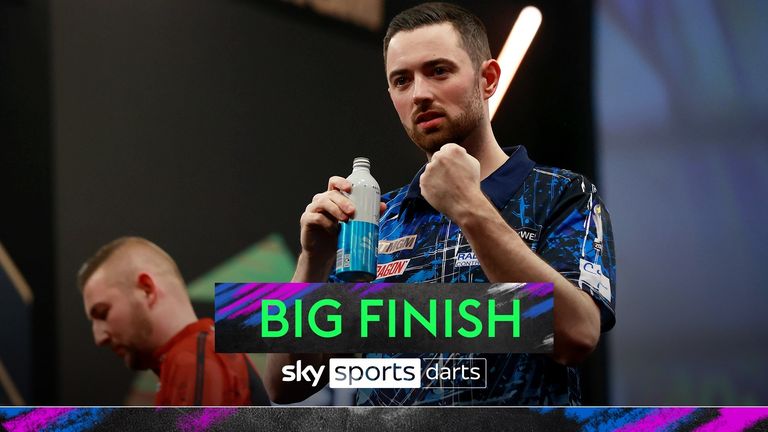 A stunning 139 checkout saw Luke Humphries break again as he moved 3-0 ahead against Nathan Aspinall.