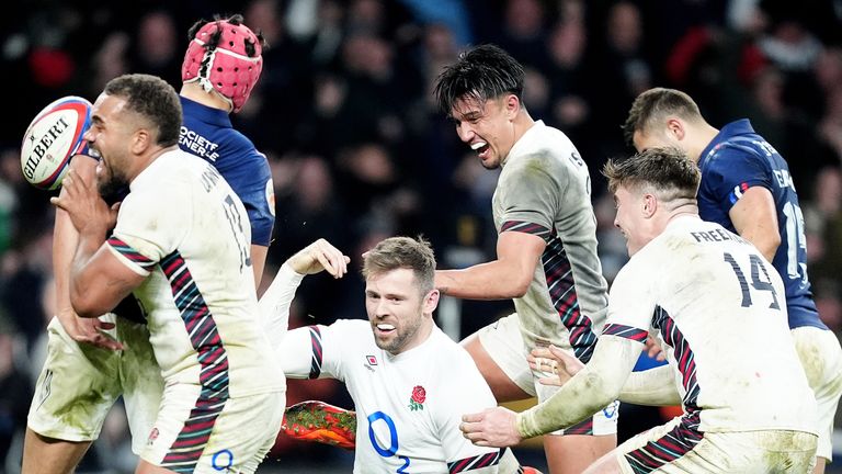 The last answered in the last Gap in England a dramatic victory over England over France