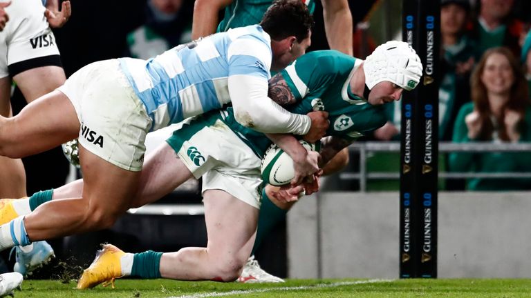 Mack Hansen got over for Ireland's second try inside the opening six minutes