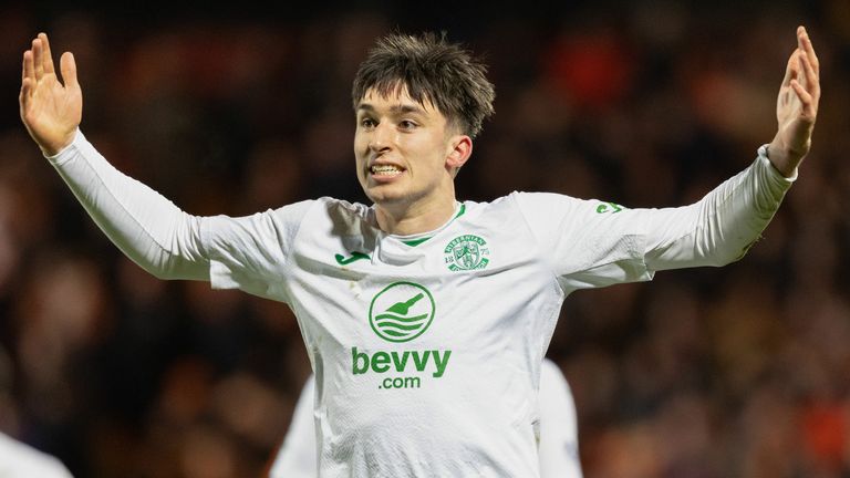 Hibernian's Kieron Bowie celebrates after scoring to make it 2-1