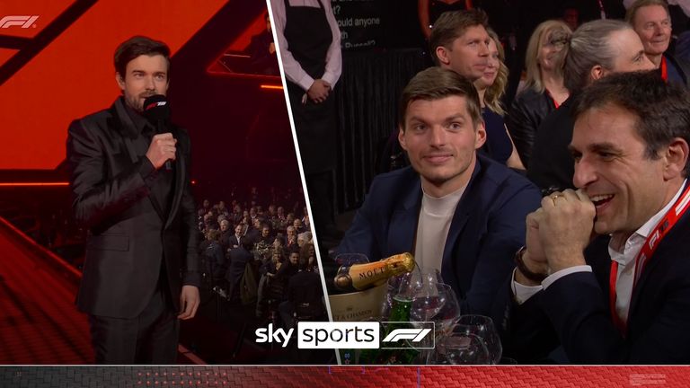 Jack Whitehall mengolok -olok Max Verstappen dan George Russell, mengacu pada perang kata -kata mereka dari akhir musim lalu.