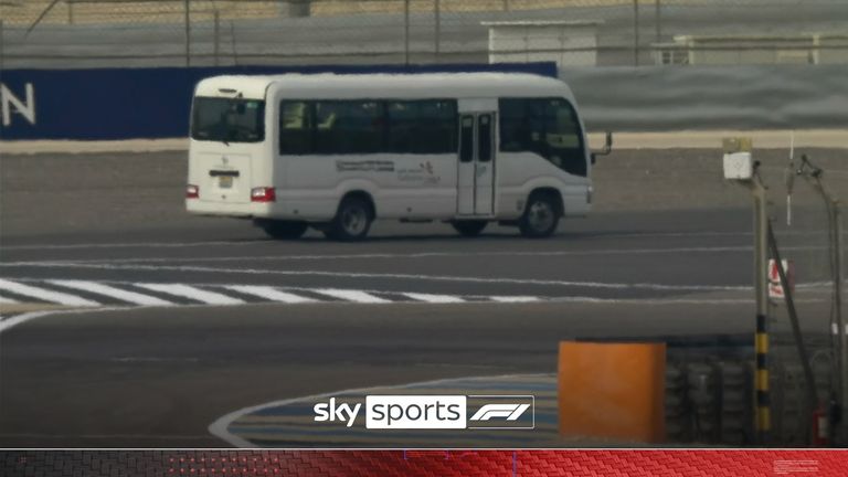 A strange bus bus on the Bahrain International Circuit, causing another red mark on the last day of the test.