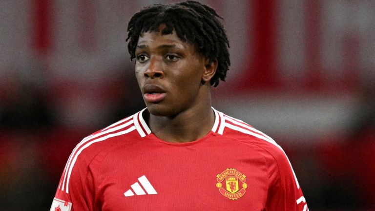 Patrick Dorgu pada debutnya di utd vs Leicester di Piala FA