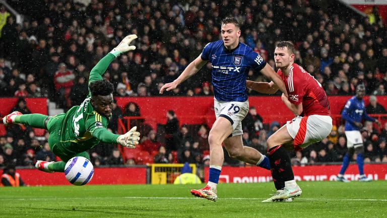 Jaden Philogene's Cross Beats Andre Onana Saat Ipswich menyamakan kedudukan di Old Trafford