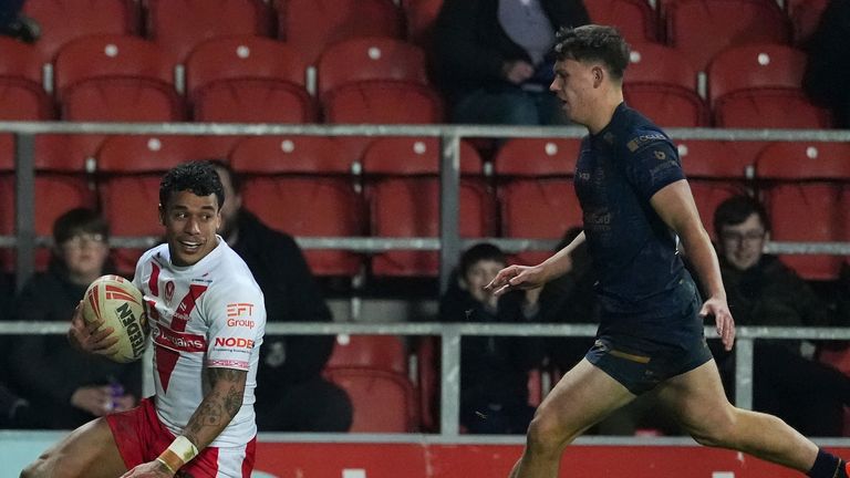 Picture by Olly Hassell/SWpix.com - 15/02/2025 - Rugby League - Betfred Super League Round 1 - St Helens v Salford Red Devils - The Totally Wicked Stadium, St Helens, England - Tristan Sailor of St Helens scoring his third try of the match