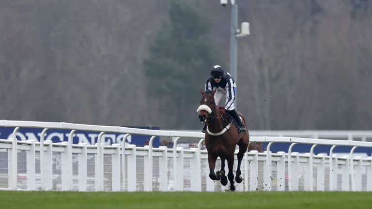 Orang yang berubah itu ditinggalkan dalam isolasi indah di Ascot