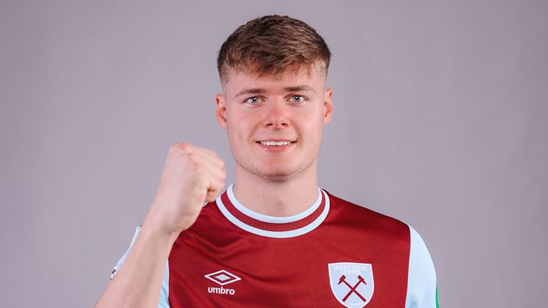 Evan Ferguson has completed the move to West Ham