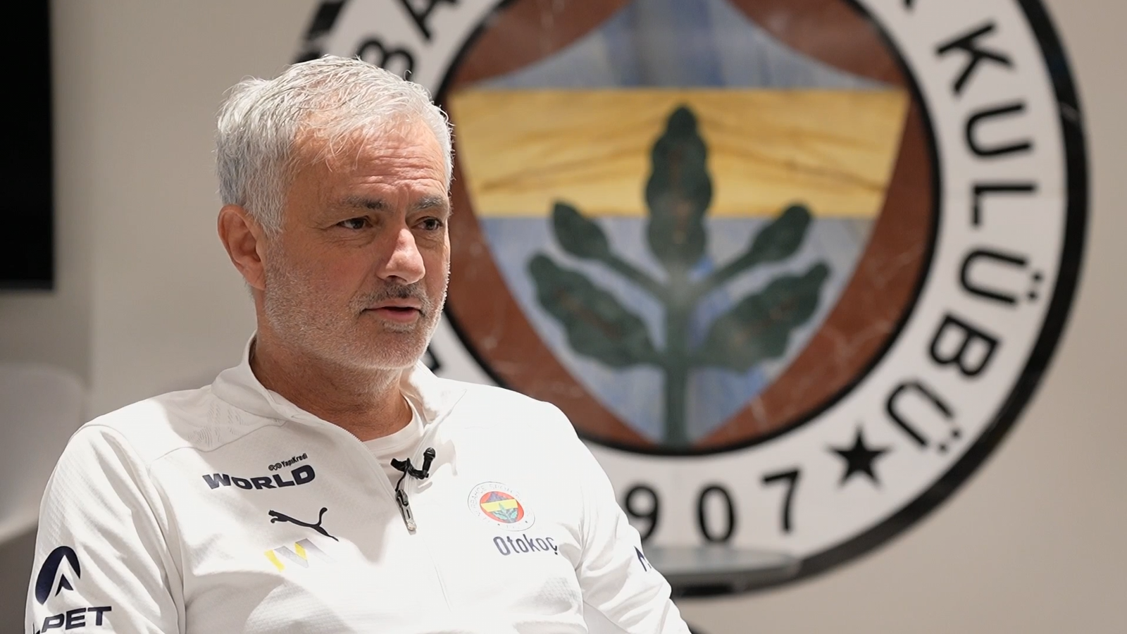 https://e0.365dm.com/25/03/1600x900/skysports-jose-mourinho-fenerbahce_6847690.png?20250306073224