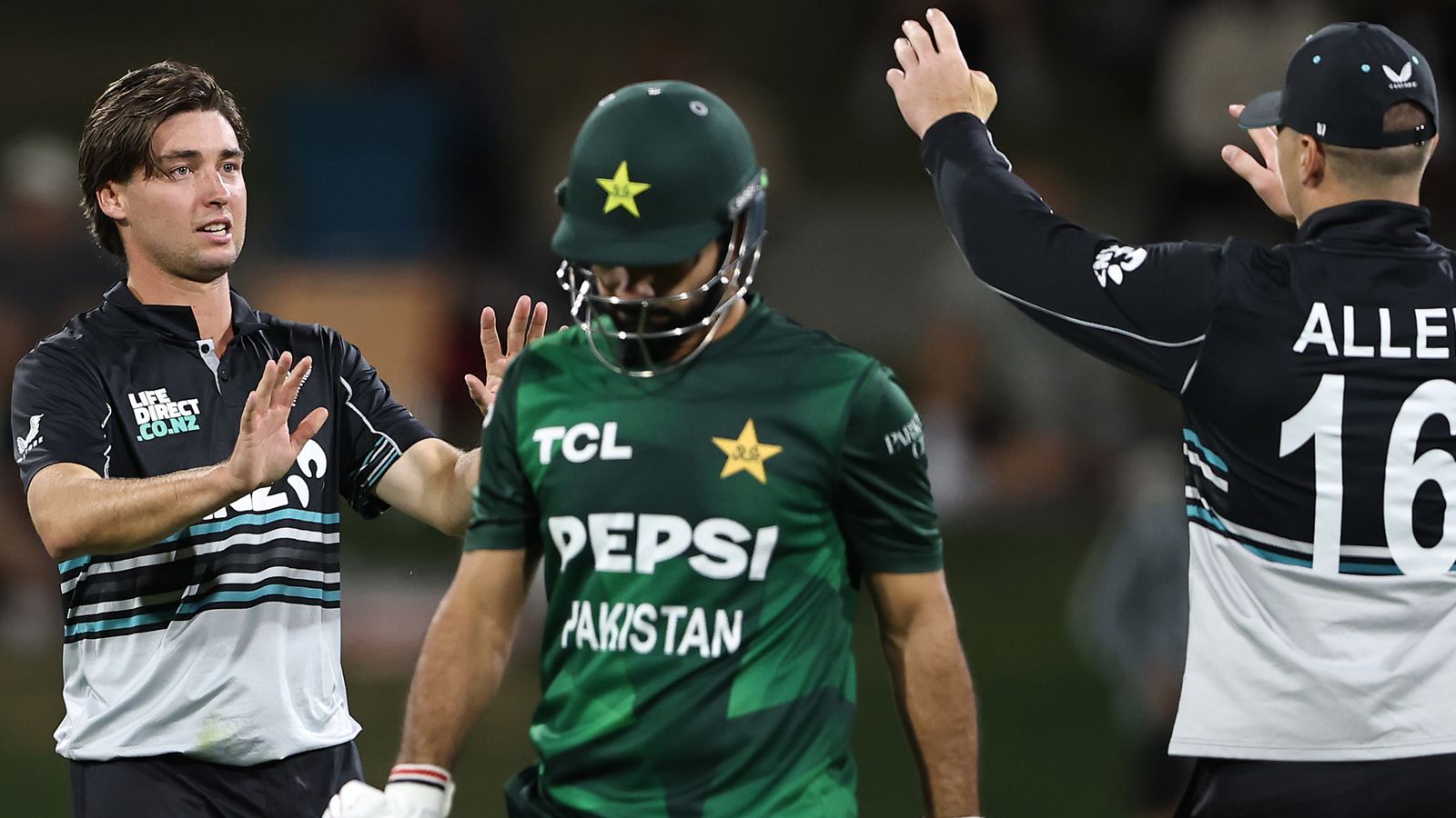 Pakistan suffer heaviest T20 defeat as New Zealand romp to series win | Cricket News | Sky Sports