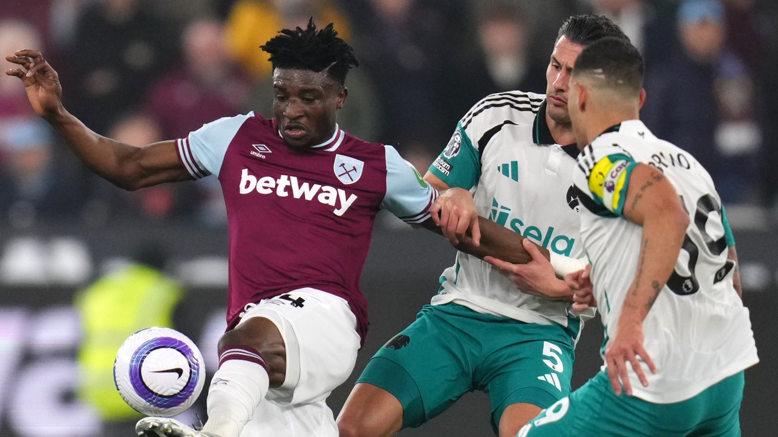 Mohammed Kudus transfer news: Tottenham complete £55m deal to sign West Ham forward