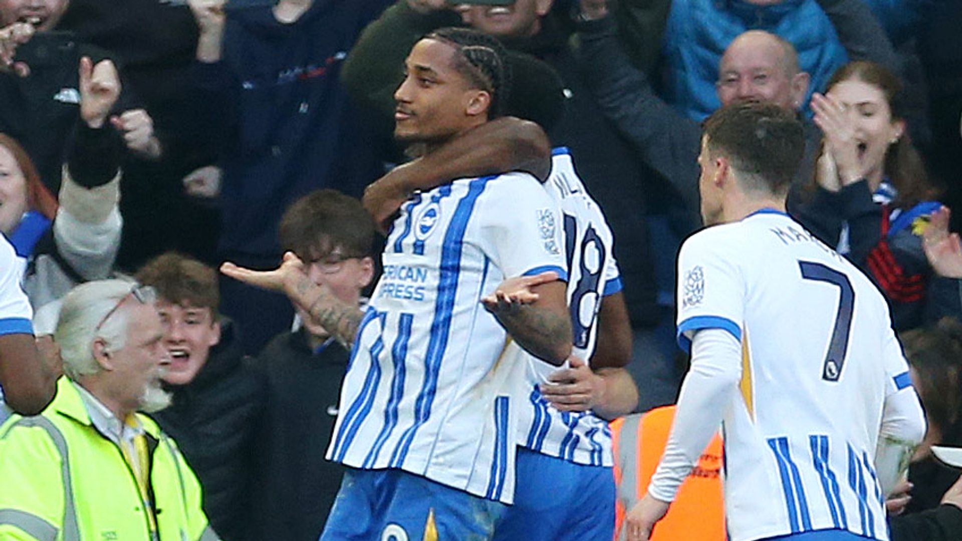 Brighton 2-1 Fulham highlights & player ratings