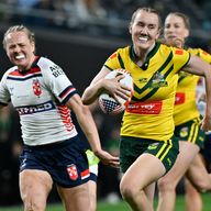 Tamika Upton tormented England with five tries in a stunning Vegas display