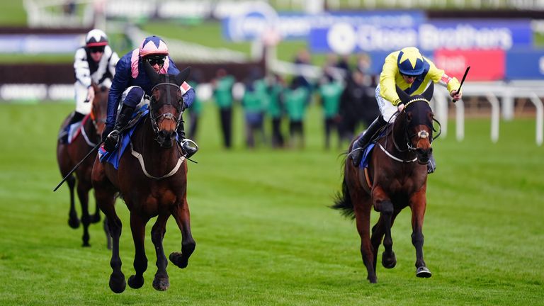 Kopek Des Bordes wins the Supreme