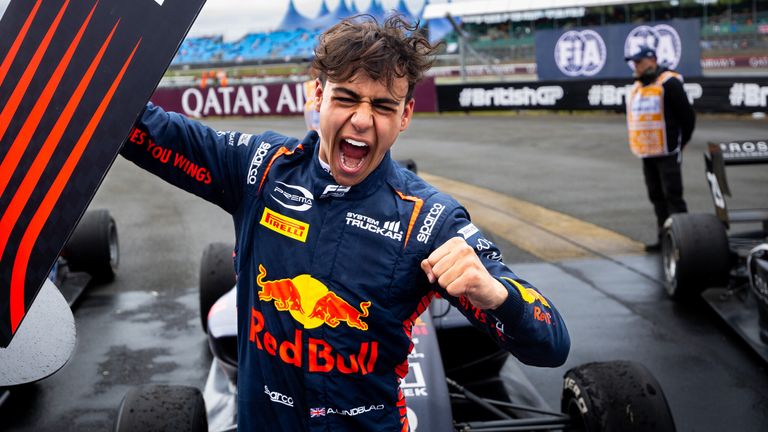 Arvid Lindblad showed off his talent in a wet Silverstone weekend in F3 last year (Credit: Red Bull Content Pool)