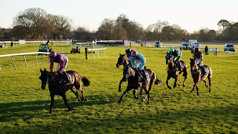 Fontwell hosts today's live racing