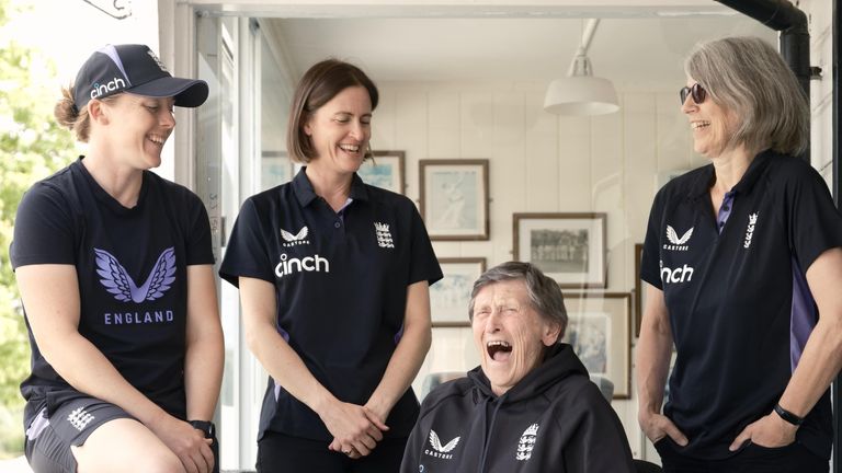 Heather Knight (L) alongside Lydia Greenway, Lynne Thomas and Carole Cornthwaite (nee Hodges) (R)