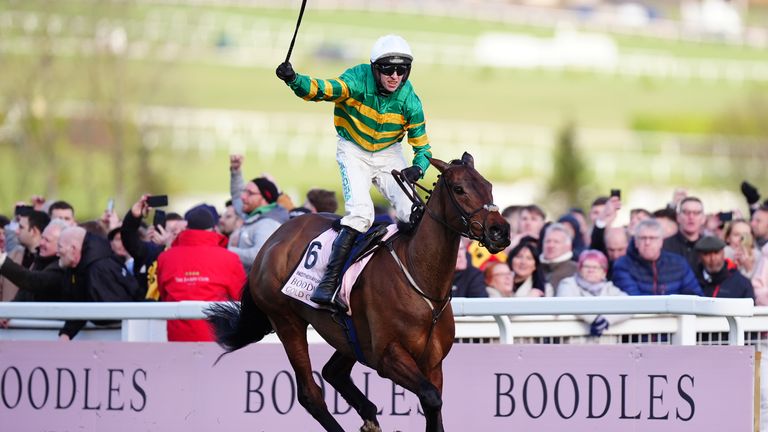 Mark Walsh celebrates as Inothewayurthinkin clears away to win the Gold Cup