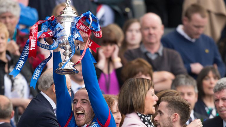 Inverness memenangkan Piala Skotlandia pada tahun 2015