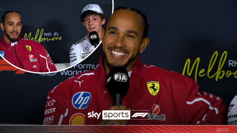 Lewis Hamilton berbagi pertukaran yang sehat dengan Kimi Antonelli mengatakan betapa bahagianya dia untuk pemula Mercedes.