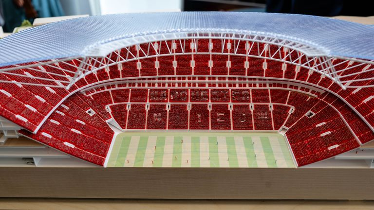 Um modelo do estádio proposto para 100.000 lugares do Manchester United