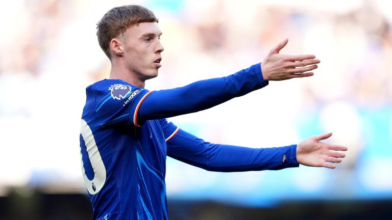 Cole Palmer appeals to the referee during Chelsea's Premier League clash with Leicester