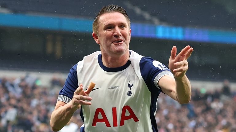 LONDON, ENGLAND - MARCH 23: Robbie Keane of Spurs Legends celebrates scoring his first goal during the match between Spurs Legends and AC Milan Glorie at Tottenham Hotspur Stadium on March 23, 2025 in London, England. (Photo by Marc Atkins/Getty Images)