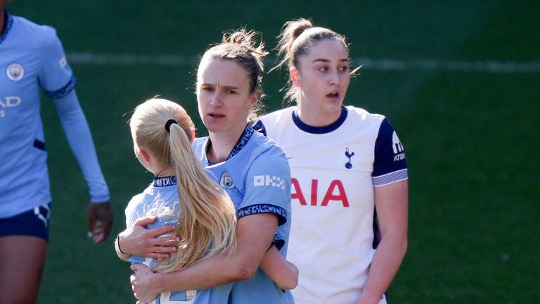 Manchester City's Vivianne Miedema celebrates her goal