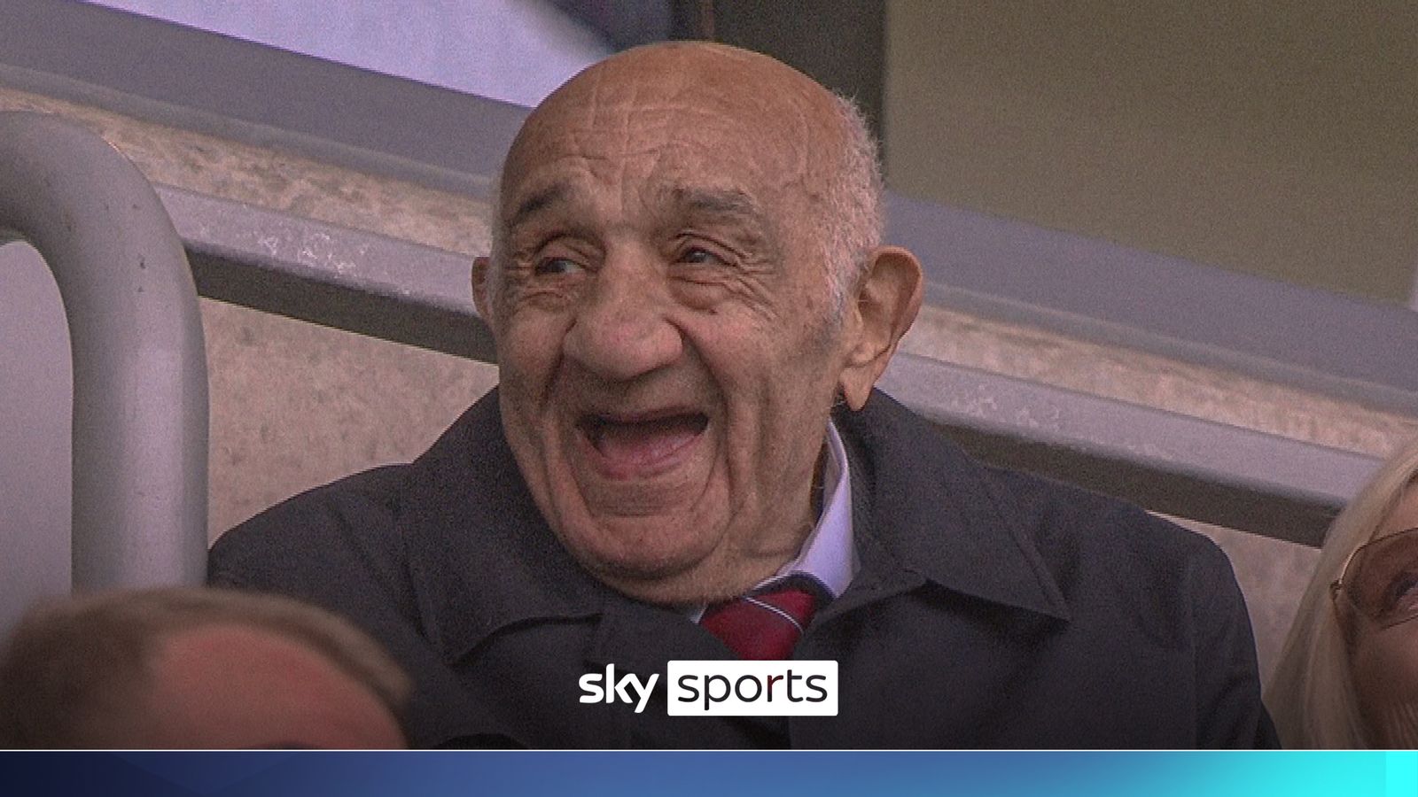 'Three statues!' | Super League legend Boston delights in applause