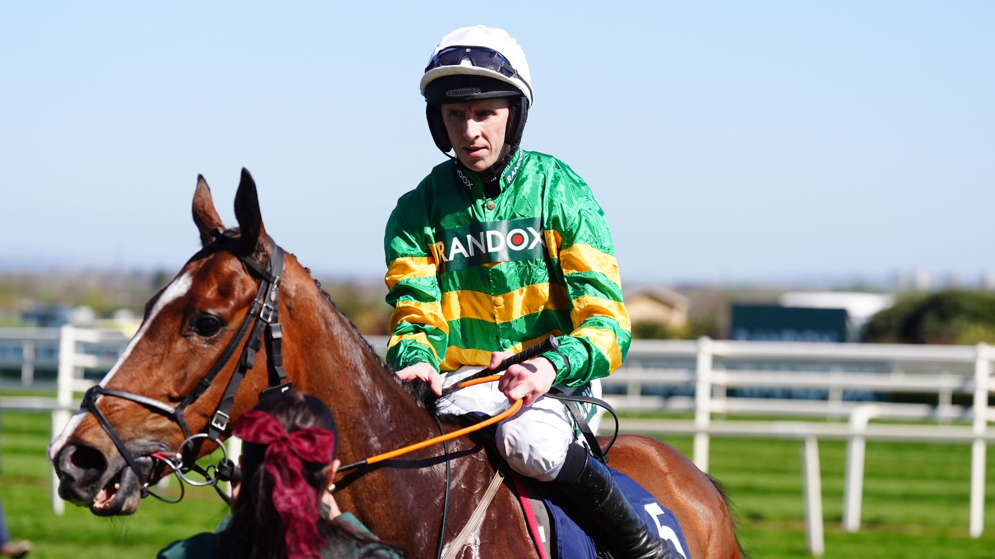 Grand National Festival: Honesty Policy pounces to deny Regent's Stroll ...