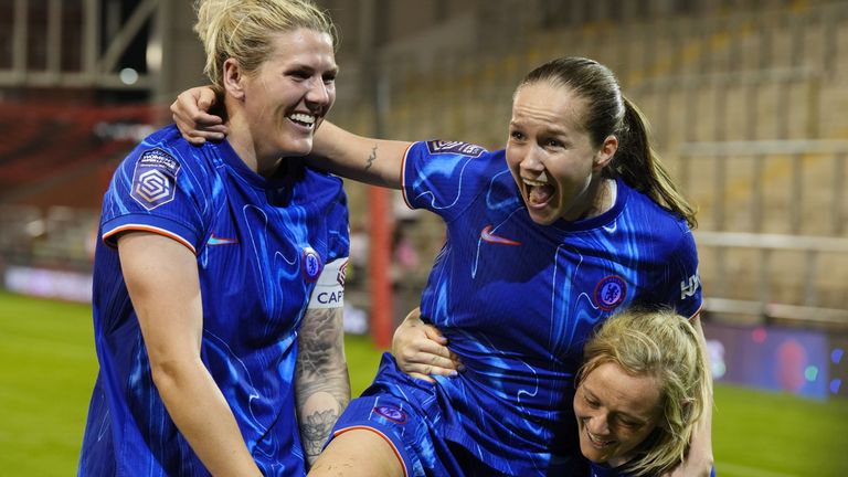 Chelsea Women celebrate their title win