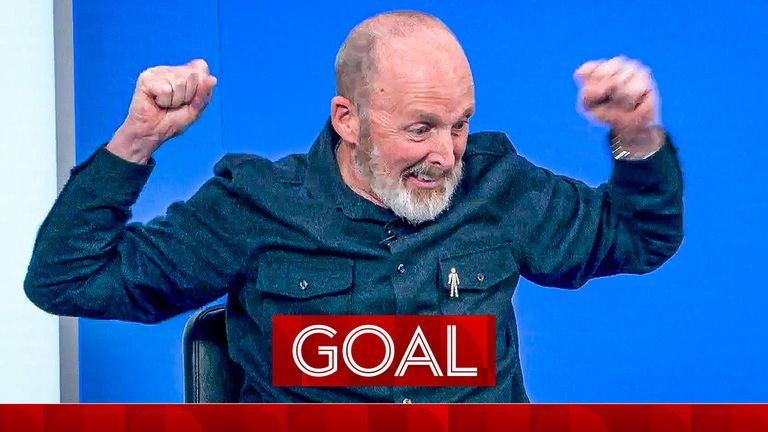 Mike Dean erupts for Tranmere goal!