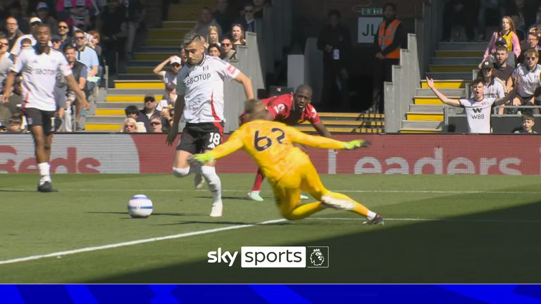 Liverpool vs Fulham - pen appeal