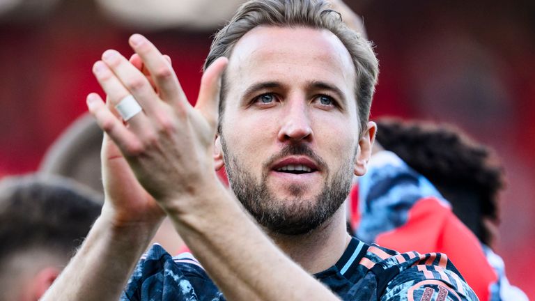 Bayern Munich's Harry Kane thanks the fans for their support after the game