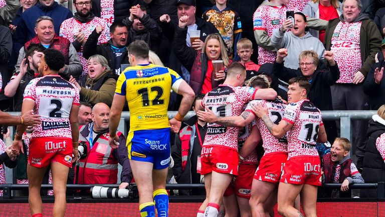 Picture by Olly Hassell/SWpix.com - 19/04/2025 - Rugby League - Betfred Super League Round 8 - Leigh Leopards v Warrington Wolves - Leigh Sports Village, Leigh , England - Leigh Leopards celebrating a try from Edwin Ipape of Leigh