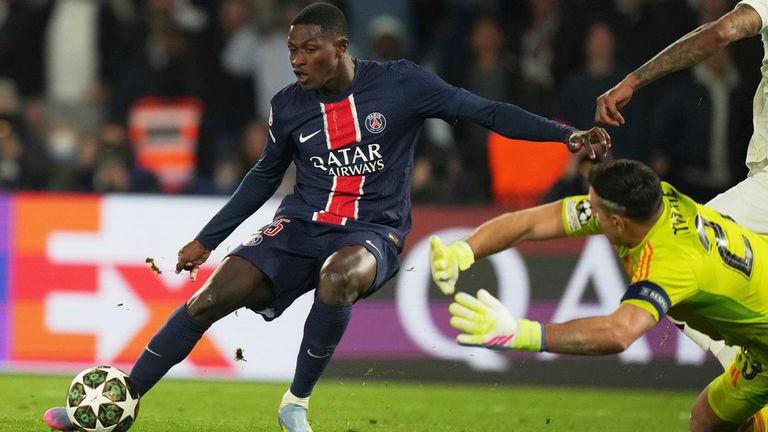 Nuno Mendes' 92nd-minute goal ensured PSG will take a two-goal lead into next week's second leg