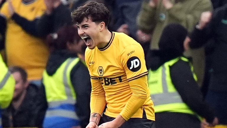 Rodrigo Gomes celebrates after putting Wolves 3-0 up against Leicester