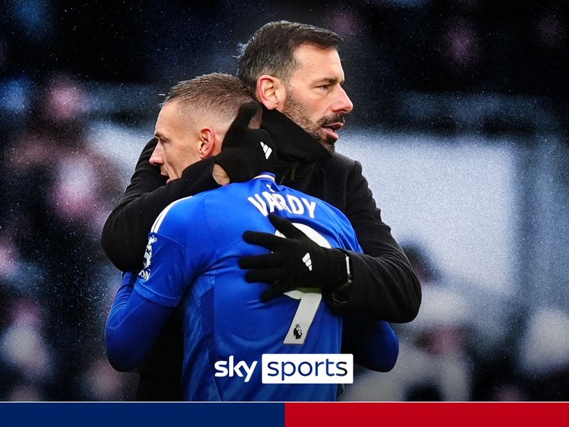 Leicester manager Ruud van Nistelrooy says he had a 'special' conversation  with Jamie Vardy with the striker signalling his intentions to leave the  club after 13 years.