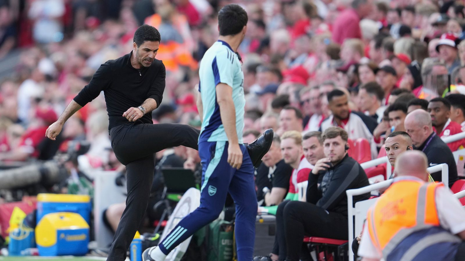 https://e0.365dm.com/25/05/1600x900/skysports-arteta-arsenal_6913559.jpg?20250511192420
