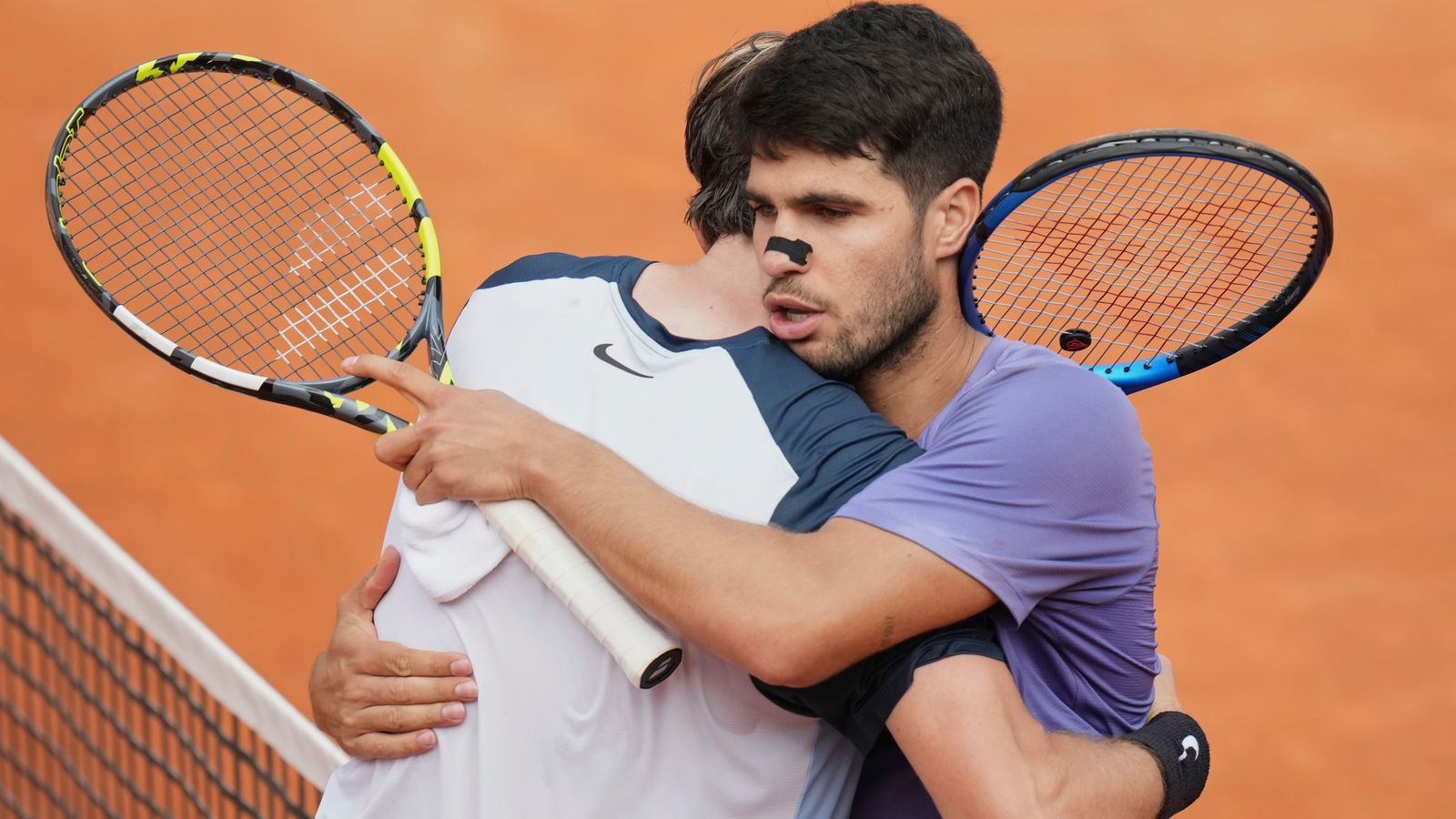 Italian Open: Jack Draper defeated by Carlos Alcaraz in quarter-finals in Rome