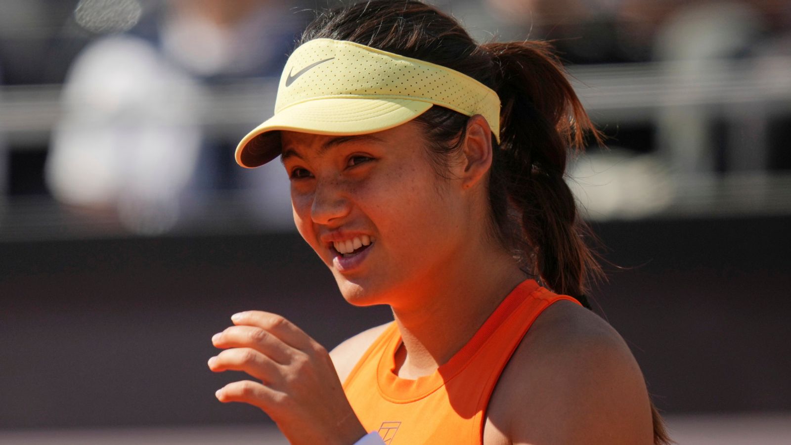 https://e0.365dm.com/25/05/1600x900/skysports-emma-raducanu-italian-open_6914260.jpg?20250512152545