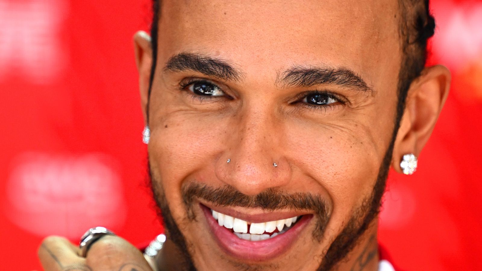 https://e0.365dm.com/25/05/1600x900/skysports-f1-lewis-hamilton_6924347.jpg?20250522171645
