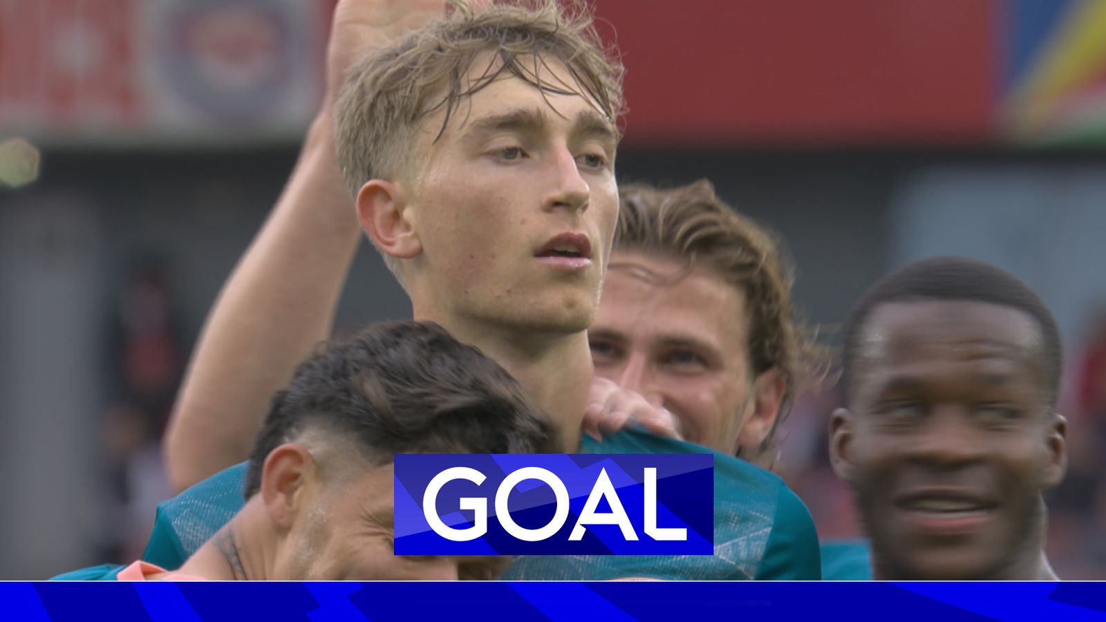 https://e0.365dm.com/25/05/1600x900/skysports-huijsen-bournemouth_6905358.jpg?20250503190406