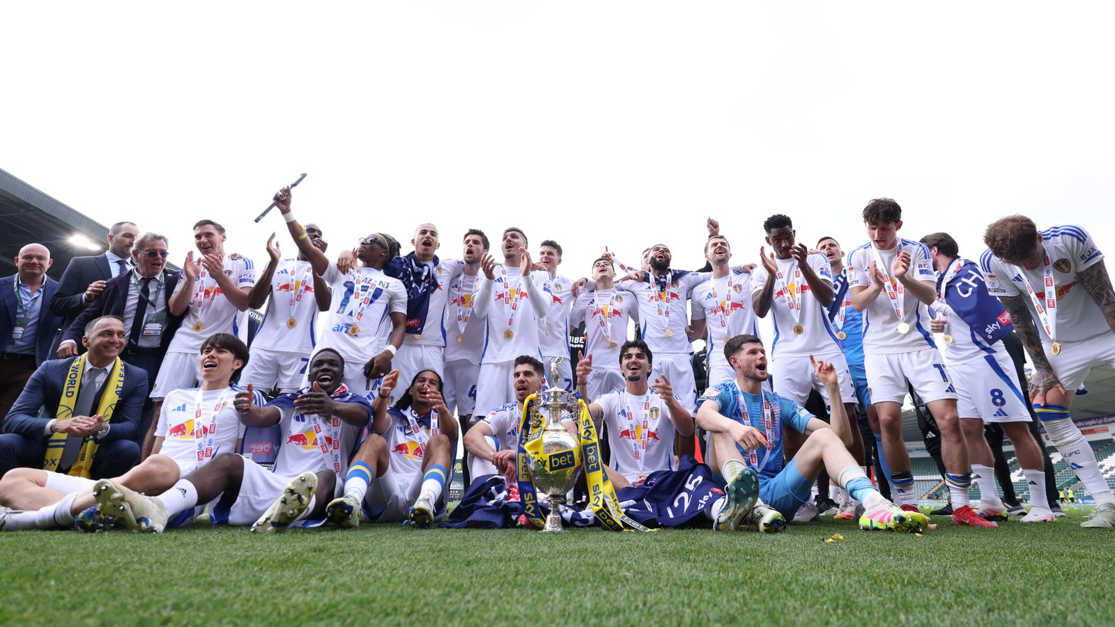 Championship final day delivers 'every emotion imaginable' as Leeds clinch title, Frank Lampard's Coventry reach play-offs but Luton relegated