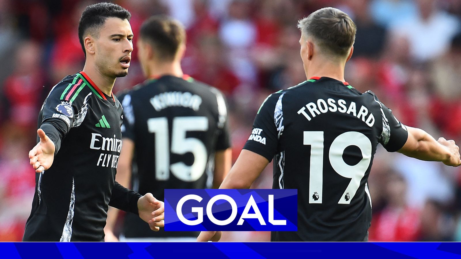 Arsenal get one back through brilliant Martinelli header!